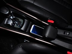 2014款 1.6L 自动 领航版 5座