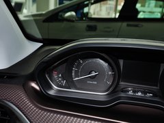 2014款 1.6L 自动 领航版 5座