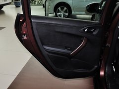 2014款 1.6L 自动 领航版 5座