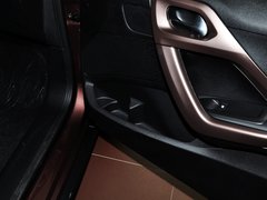 2014款 1.6L 自动 领航版 5座