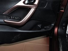 2014款 1.6L 自动 领航版 5座