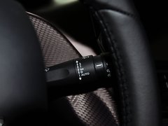 2014款 1.6L 自动 领航版 5座