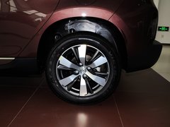 2014款 1.6L 自動(dòng) 領(lǐng)航版 5座