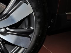 2014款 1.6L 自動(dòng) 領(lǐng)航版 5座