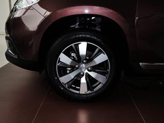 2014款 1.6L 自動(dòng) 領(lǐng)航版 5座