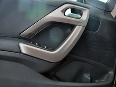 2014款 1.6L 自动 领航版 5座