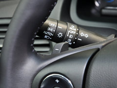 2014款 3.0 自动 AWD 尊贵导航版