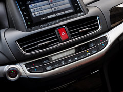 2014款 3.0 自动 AWD 尊贵导航版