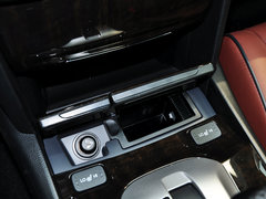 2014款 3.0 自动 AWD 尊贵导航版