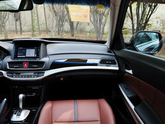2014款 3.0 自动 AWD 尊贵导航版