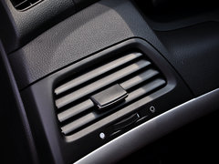2014款 3.0 自动 AWD 尊贵导航版