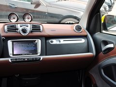 2014款 1.0 MHD 硬顶BoConcept特别版