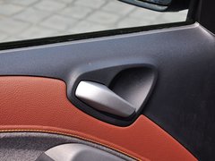 2014款 1.0 MHD 硬顶BoConcept特别版