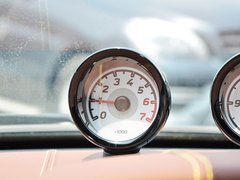 2014款 1.0 MHD 硬顶BoConcept特别版