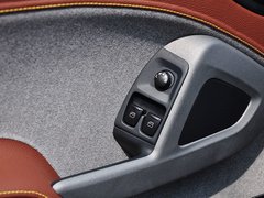2014款 1.0 MHD 硬顶BoConcept特别版