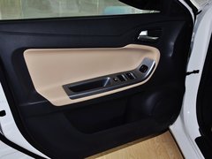 2014款 1.6L 自动 舒适型