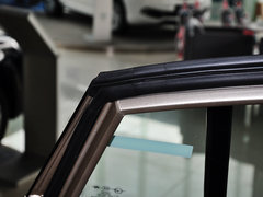 2014款 1.6L 自动 尊贵型