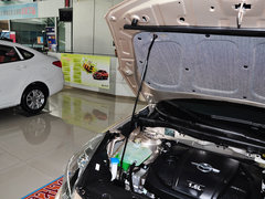 2014款 1.6L 自动 尊贵型