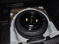 2014款 1.6L 自动 尊贵型