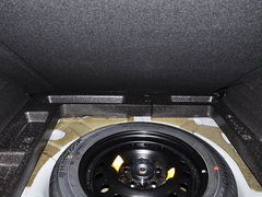 2014款 1.6L 自动 尊贵型