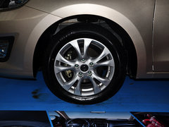 2014款 1.6L 自动 尊贵型