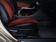 2014款 1.6L 自动 尊贵型