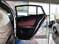 2014款 1.6L 自动 尊贵型