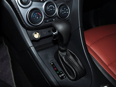 2014款 1.6L 自动 尊贵型