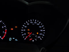 2014款 1.6L 自动 尊贵型