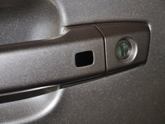 2014款 1.6L 自动 尊贵型