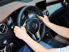 奔驰CLA 2014款 CLA260 4MATIC