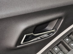 2014 1.4T 手动 两驱舒适型 5座