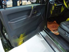 2014款 2.4L 手动 四驱版 7座