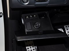 2014款 2.3L 自动 罗兰·加洛斯版