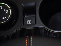 2014款 1.6THP 自动 罗兰·加洛斯版 5座