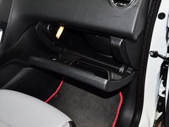 2014款 1.6THP 自动 罗兰·加洛斯版 5座