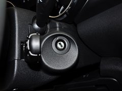 2014款 1.6THP 自动 罗兰·加洛斯版 5座