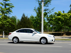 2014款 1.5L 手动 豪华版