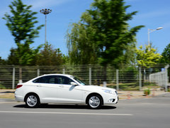 2014款 1.5L 手动 豪华版