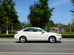 2014款 1.5L 手动 豪华版