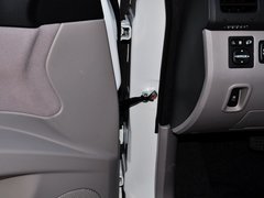 2014款 3.0L 自动 四驱行政版 7座