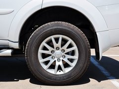 2014款 3.0L 自动 四驱行政版 7座