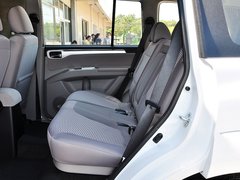 2014款 3.0L 自动 四驱行政版 7座