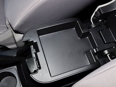 帕杰罗-劲畅 2014款 3.0L 自动 四驱行政版 7座