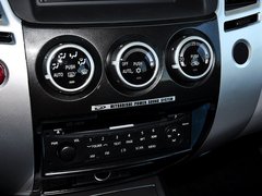 2014款 3.0L 自动 四驱行政版 7座