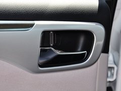 帕杰罗-劲畅 2014款 3.0L 自动 四驱行政版 7座