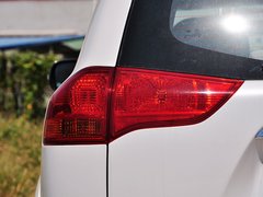 2014款 3.0L 自动 四驱行政版 7座