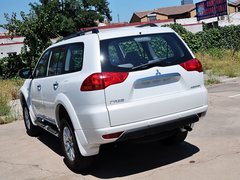 2014款 3.0L 自动 四驱行政版 7座