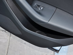 2014款 30 TFSI 舒适型 5座