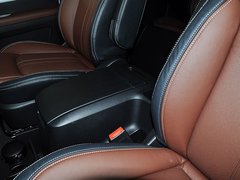 2014款 2.0T 自动 豪华行政版 7座